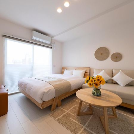 Shirakabanoyado - Nipponbashi 日本橋, 3 Mins Walk To Dendentown Aparthotel Osaka Exterior photo